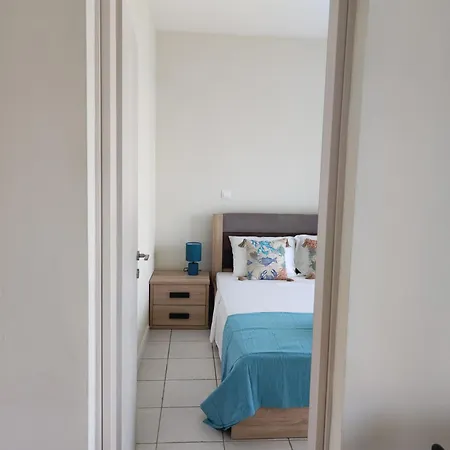 Lägenhet Sea Breeze 101 *