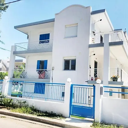 Sea Breeze 101 Apartment