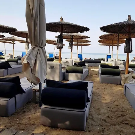 Sea Breeze 101 * Néoi Epivátai